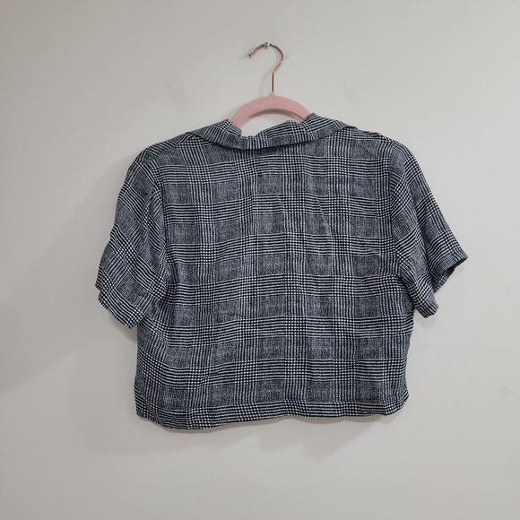 Reformation cropped button down houndstooth top - Picture 2 of 4